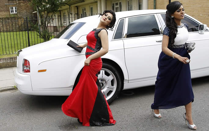 Luxury prom transportation